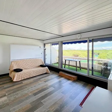 Studio A Port Camargue Avec Piscine Apartment *