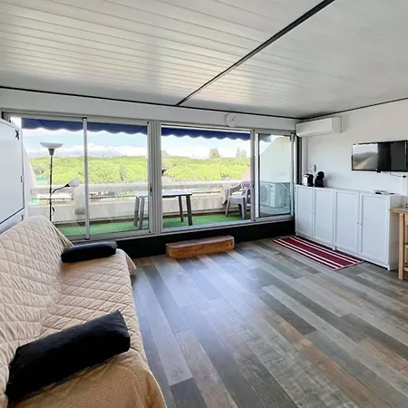 Studio A Port Camargue Avec Piscine Apartment