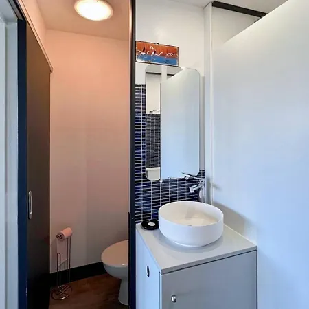Studio A Port Camargue Avec Piscine Apartment